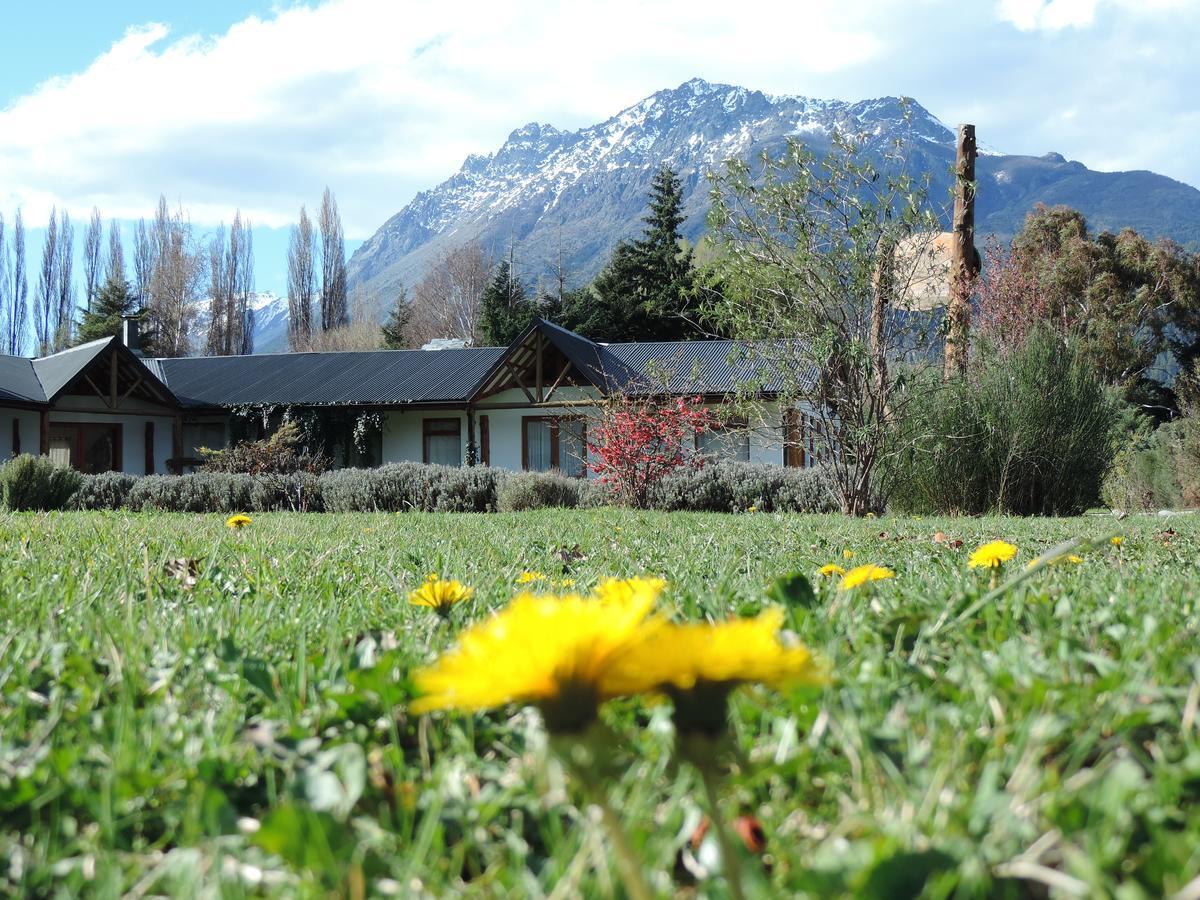 Hosteria El Hoyo Hoyo de Epuyén Buitenkant foto